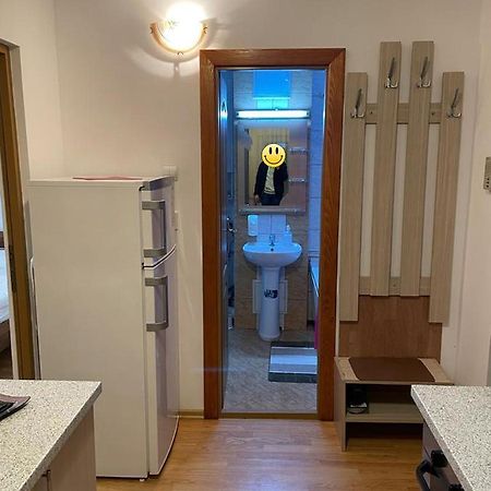 Garsonieră în regim hotelier Orăştie Extérieur photo